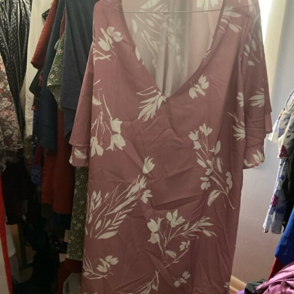 Bloomchic mauve and white floral blouse - Picture 1 of 2